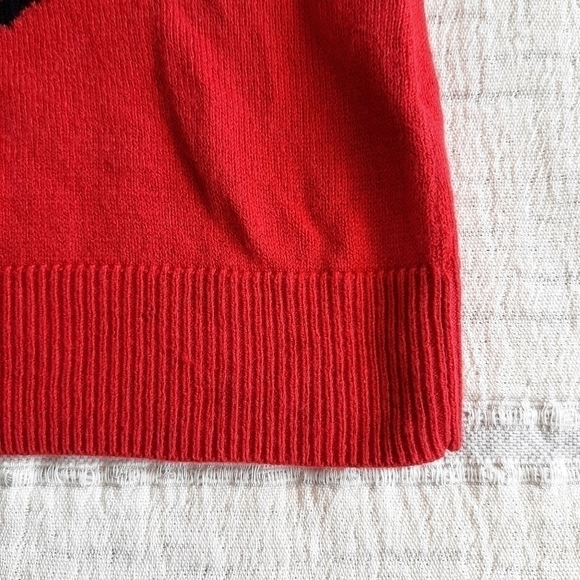 𝅺Baby Gap Disney Minnie Mouse Red Sweater size 18-24 months - Picture 4 of 6
